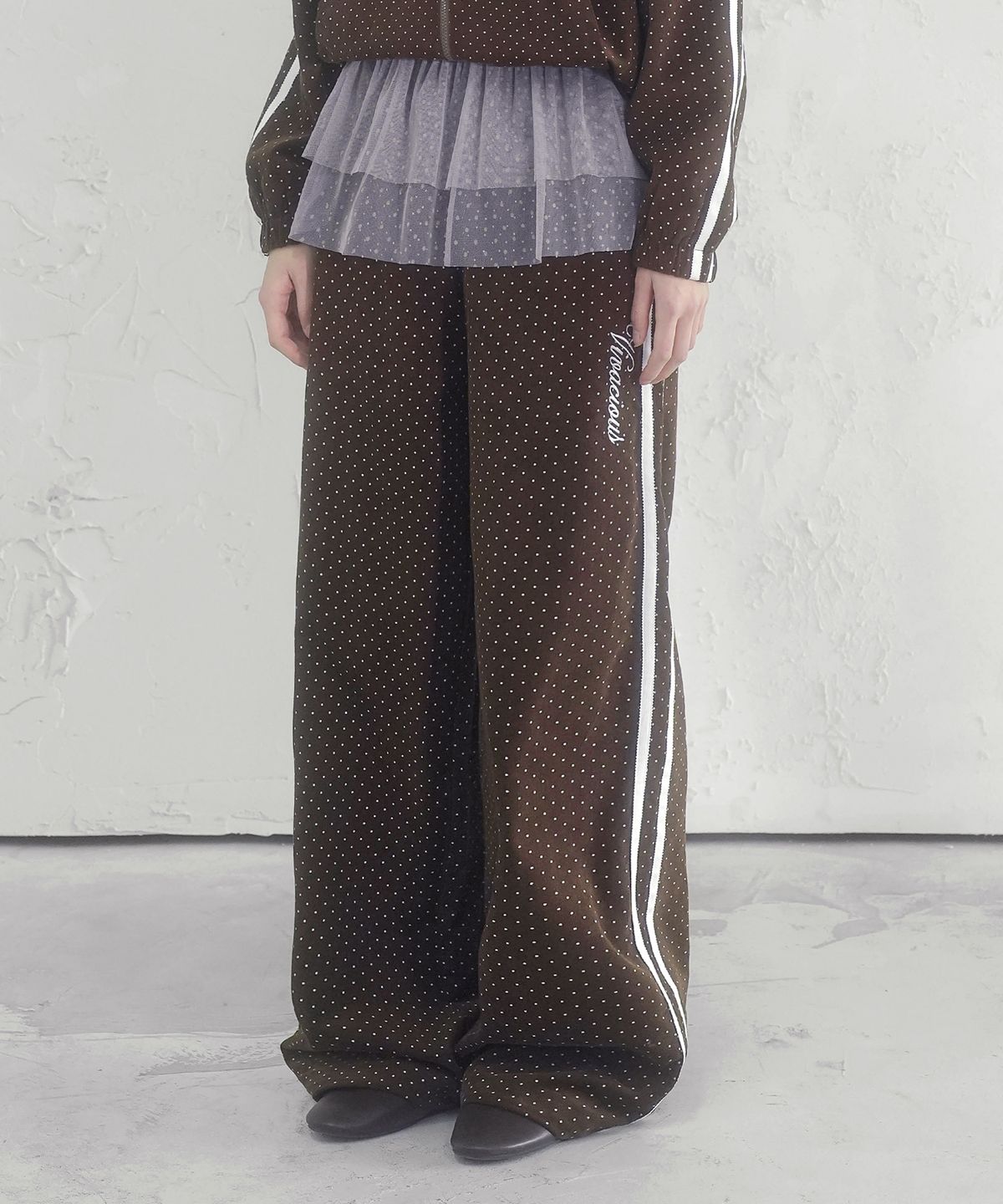 비바셔스(VIVACIOUS) Micro Dot Pattern Pants BROWN