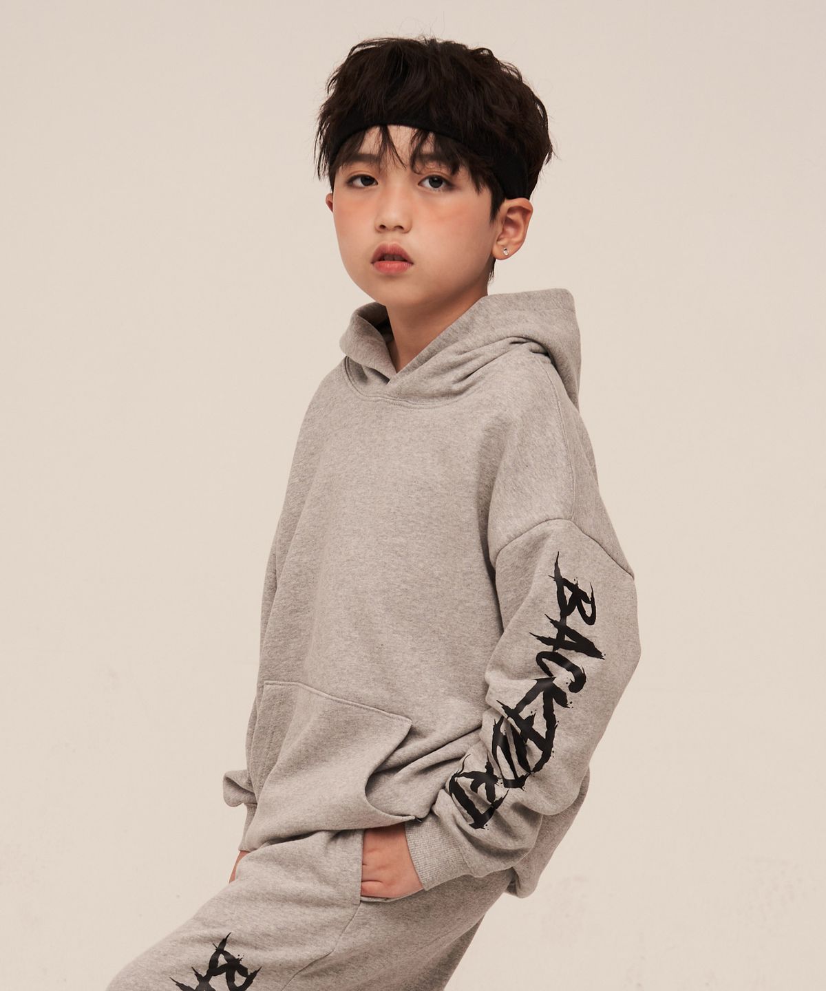 엘리메노영스터(ELIMENOYOUNGSTER) EY 파이어드 키즈 후드티 3Color