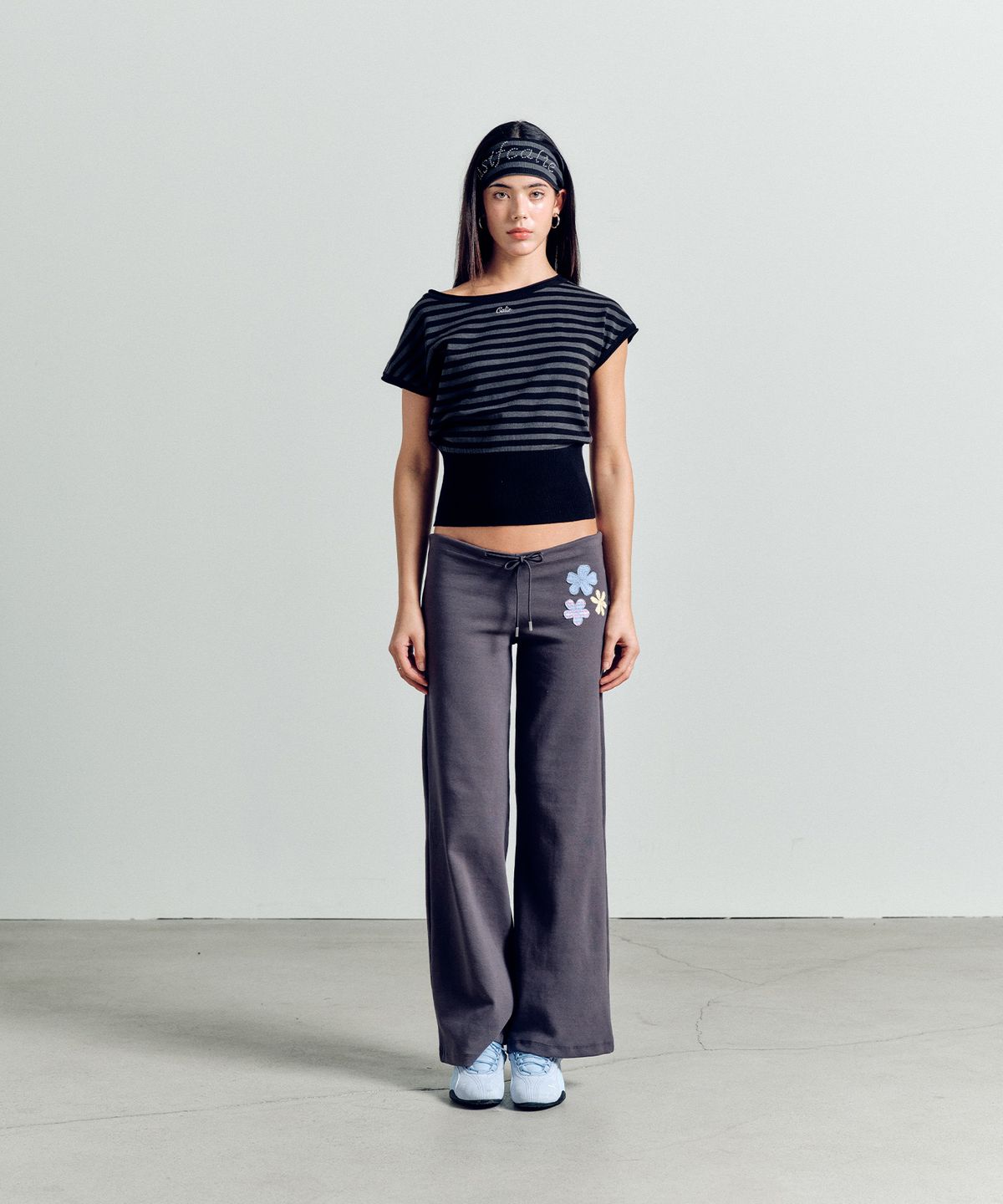 에즈이프 캘리(ASIF CALIE) STRIPE WAIST RIB KNIT TOP BLACK