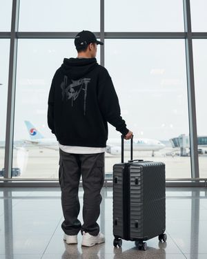 플로우 폴리카보네이트 캐리어 28인치 수화물 대형 캐리어