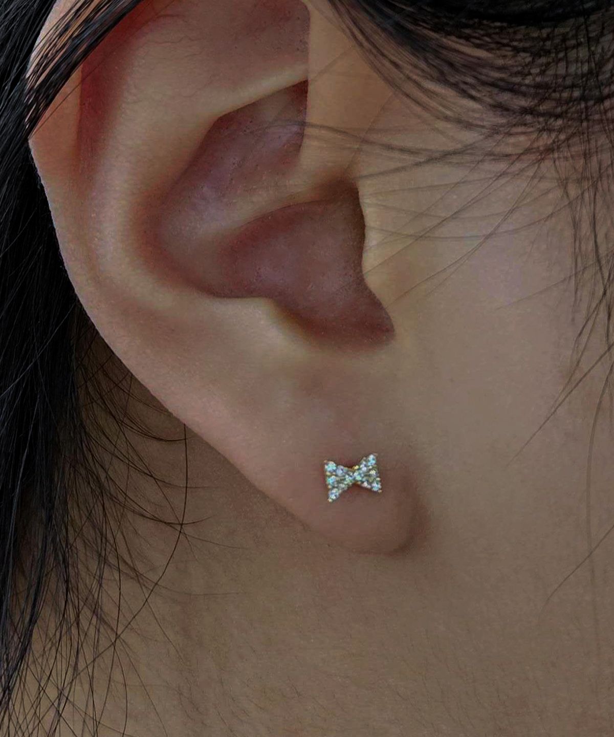 엘렌쥬얼리(HELENE JEWELRY) 14K 배트 리본 큐빅 귀걸이