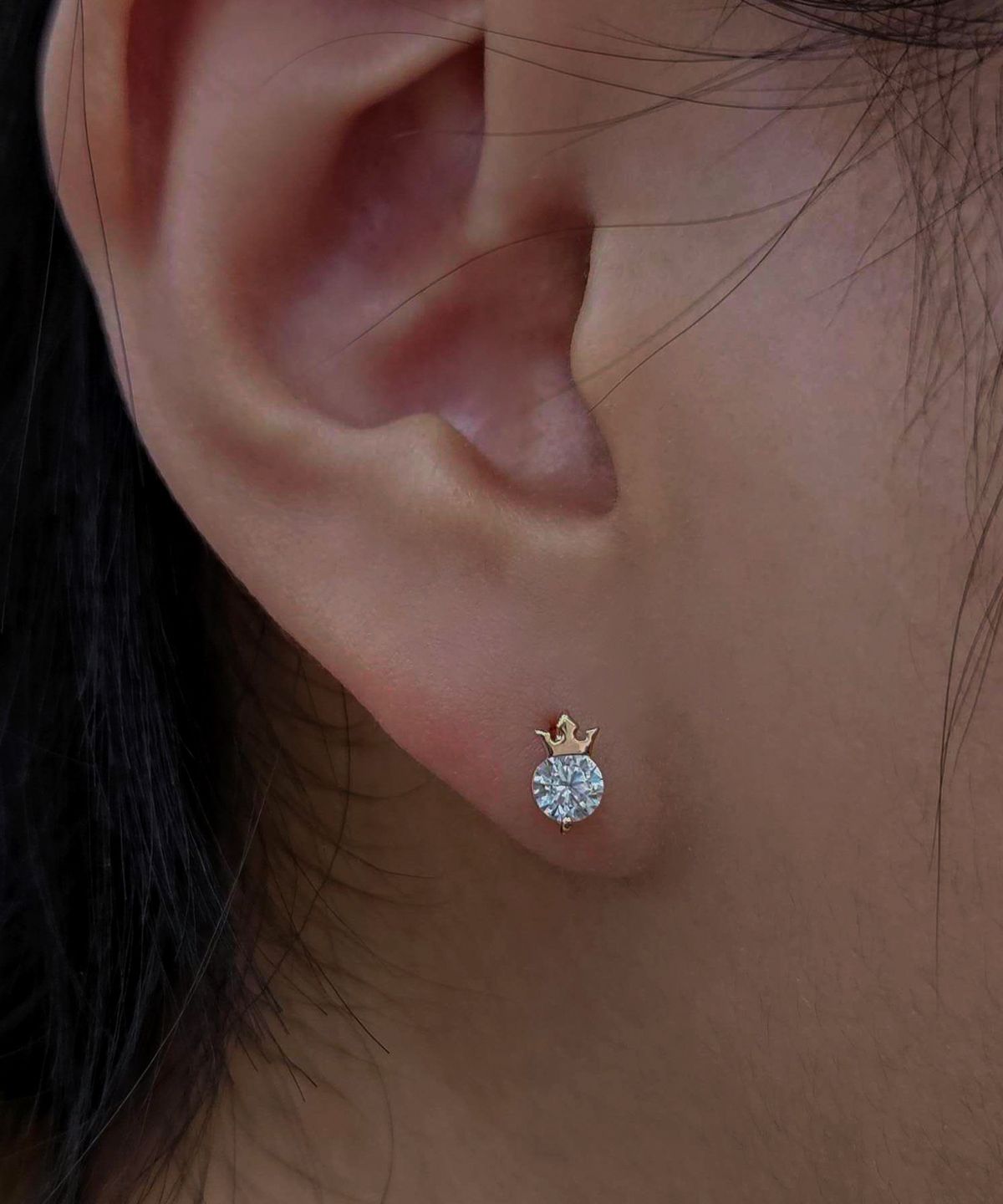 엘렌쥬얼리(HELENE JEWELRY) 14K 큐빅 크라운 귀걸이