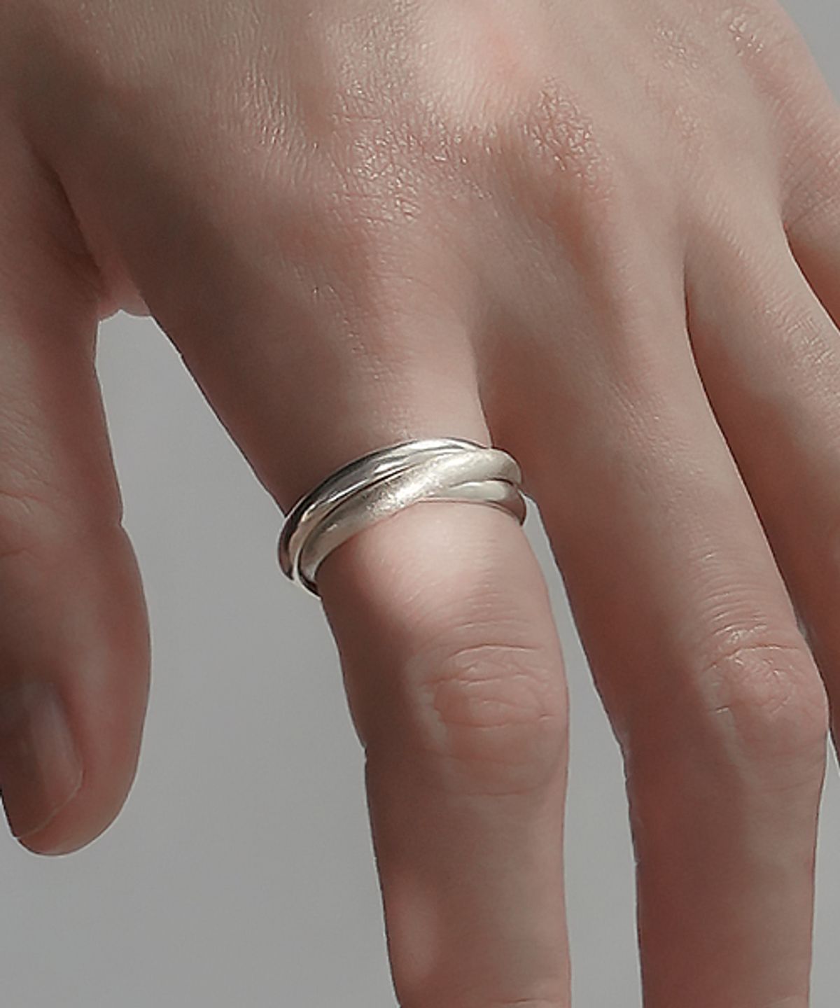 포스트루드(POSTLUDE) [SILVER] SAND TWIST TRI RING
