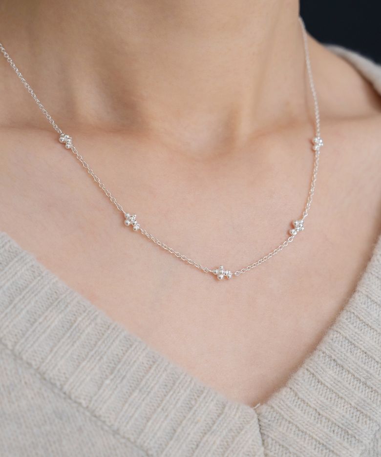 DEW DROP NECKLACE 06