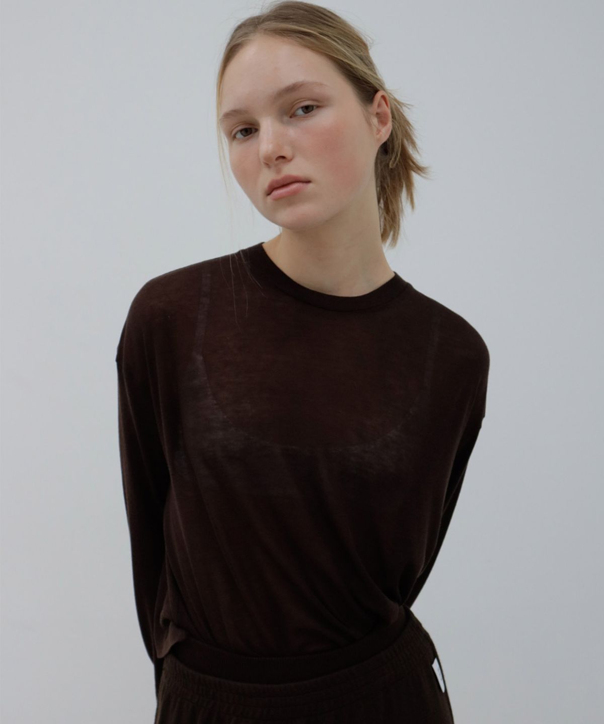 수수무(SUSUMU) LYOCELL BROOK TEE  - brown