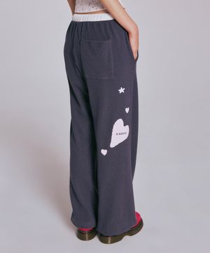 [송이송이 PICK] GRAPHIC WAFFLE SWEAT PANTS_CHARCOAL