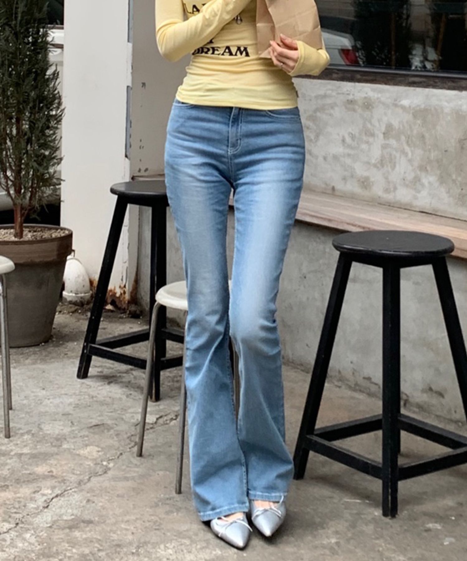 유희(YOUHEE) HOTFIX BOOTSCUT DENIM PANTS_LIGHT BLUE - 사이즈