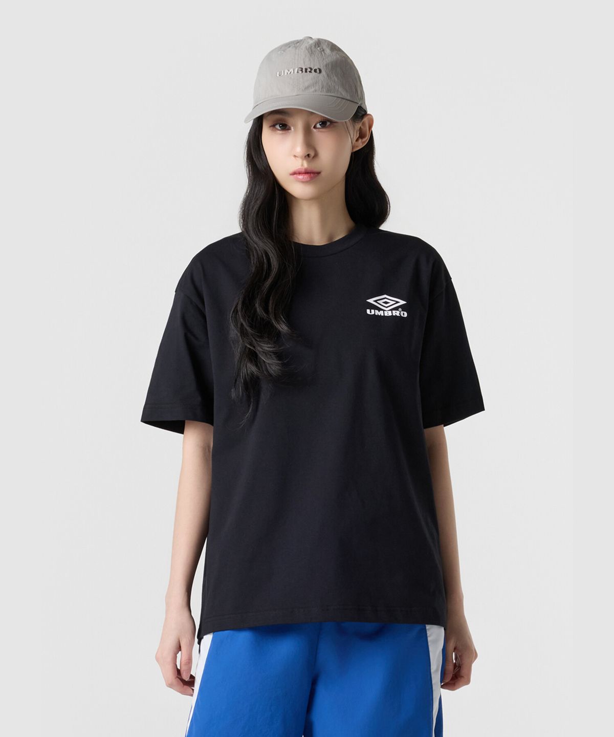 엄브로(UMBRO) HBL 브릿 캐주얼 옴브레 반팔 티셔츠 블랙 UR121CRS23