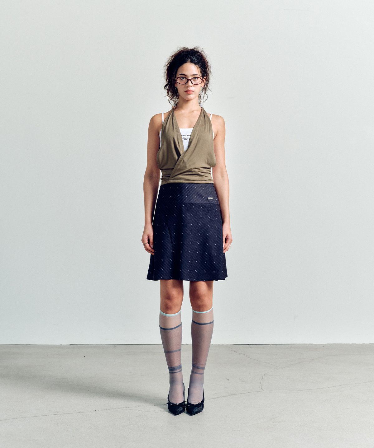 에즈이프 캘리(ASIF CALIE) LAYERD HALTER SLEEVELESS KHAKI