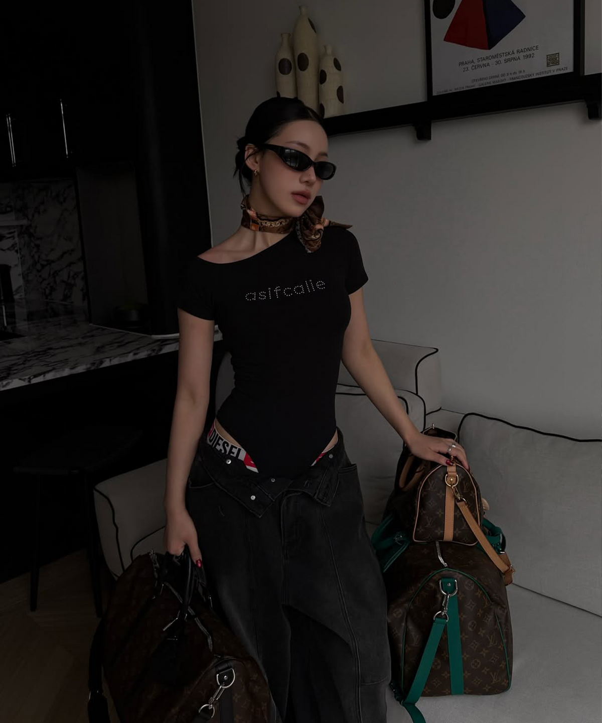 에즈이프 캘리(ASIF CALIE) ONE SHOULDER BODY SUIT BLACK