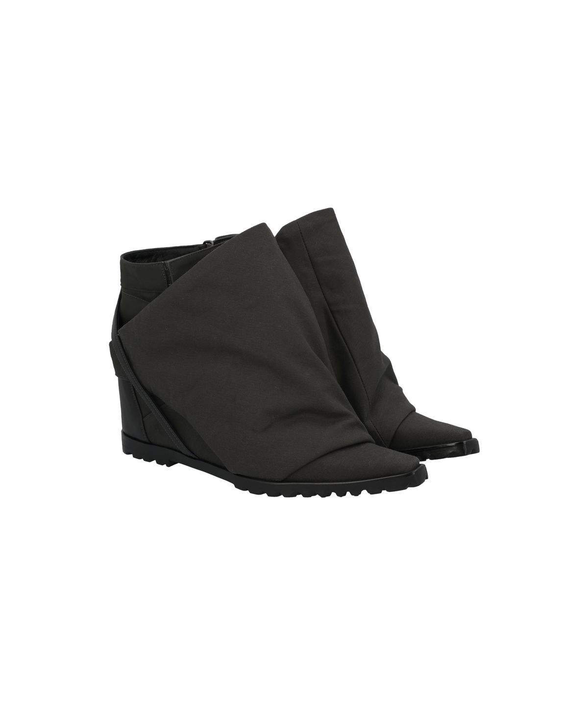 포트리스(4TRESS) PADDED-COVERED WEDGE HEELS 01 ASH BLACK