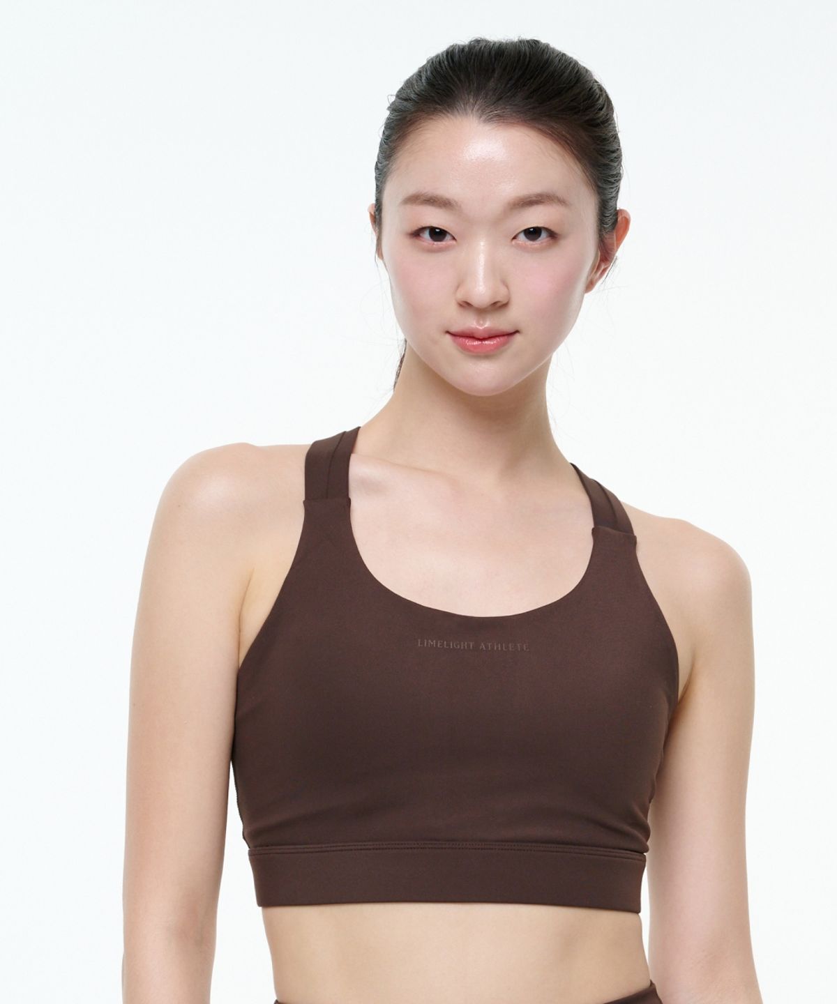 라임라잇 어패럴(LIMELIGHT APPAREL) 애슬릿 로고 스탠다드 스포츠 브라 (브라운)