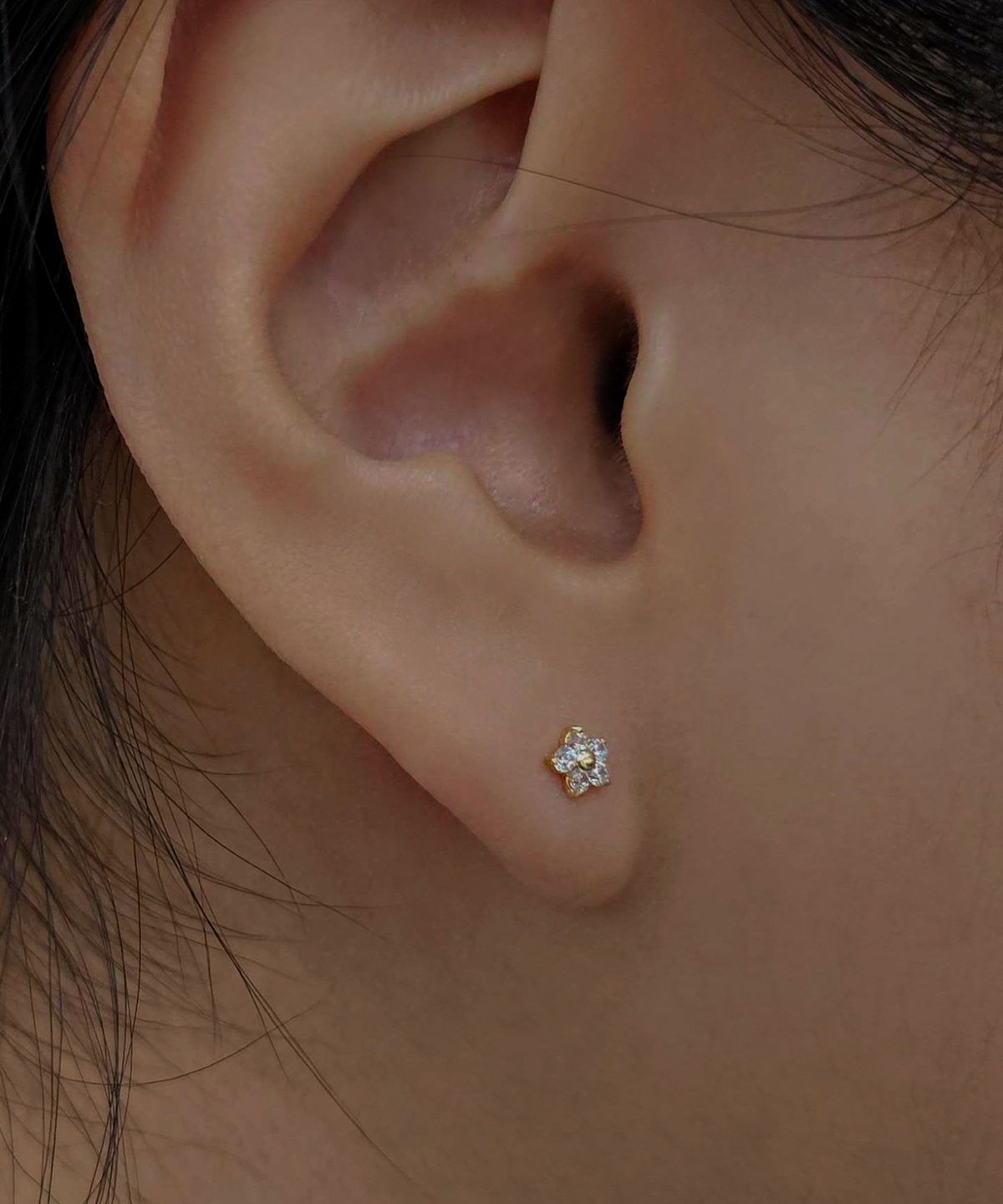 엘렌쥬얼리(HELENE JEWELRY) 14K 리틀 스타 플라워 큐빅 귀걸이