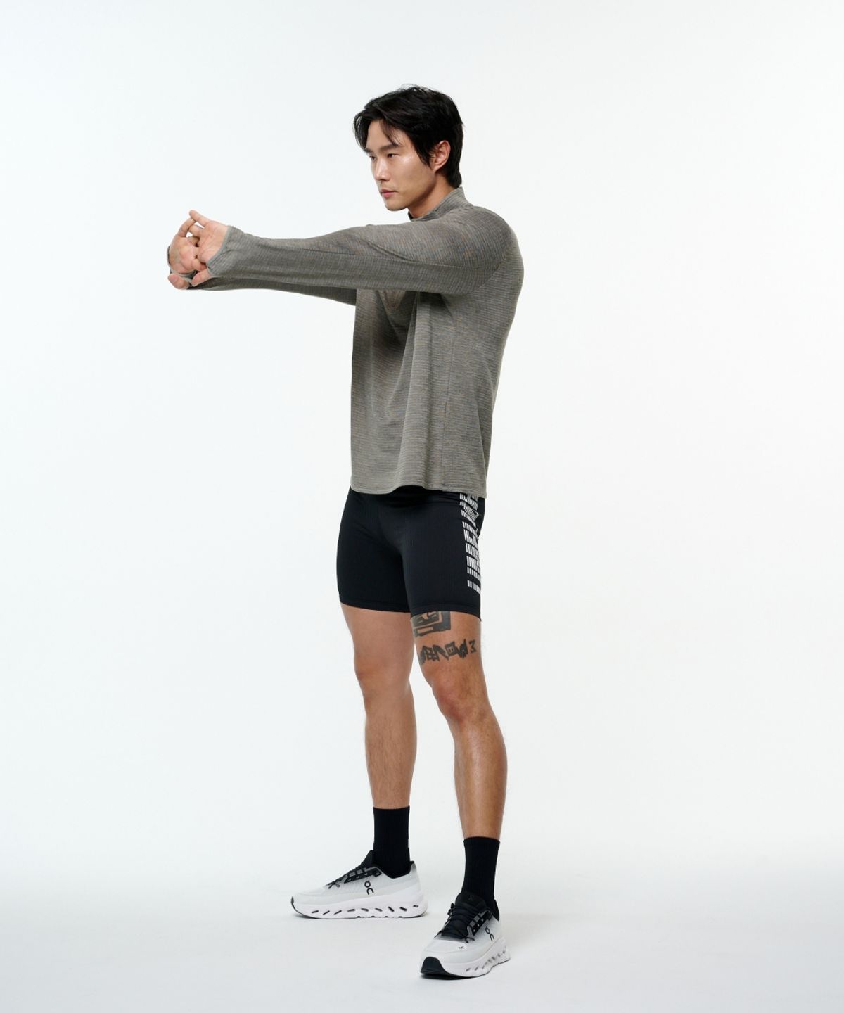 라임라잇 어패럴(LIMELIGHT APPAREL) 라임라잇 빅로고 스트라이프 컴프레션 쇼츠 남성 (블랙/화이트)