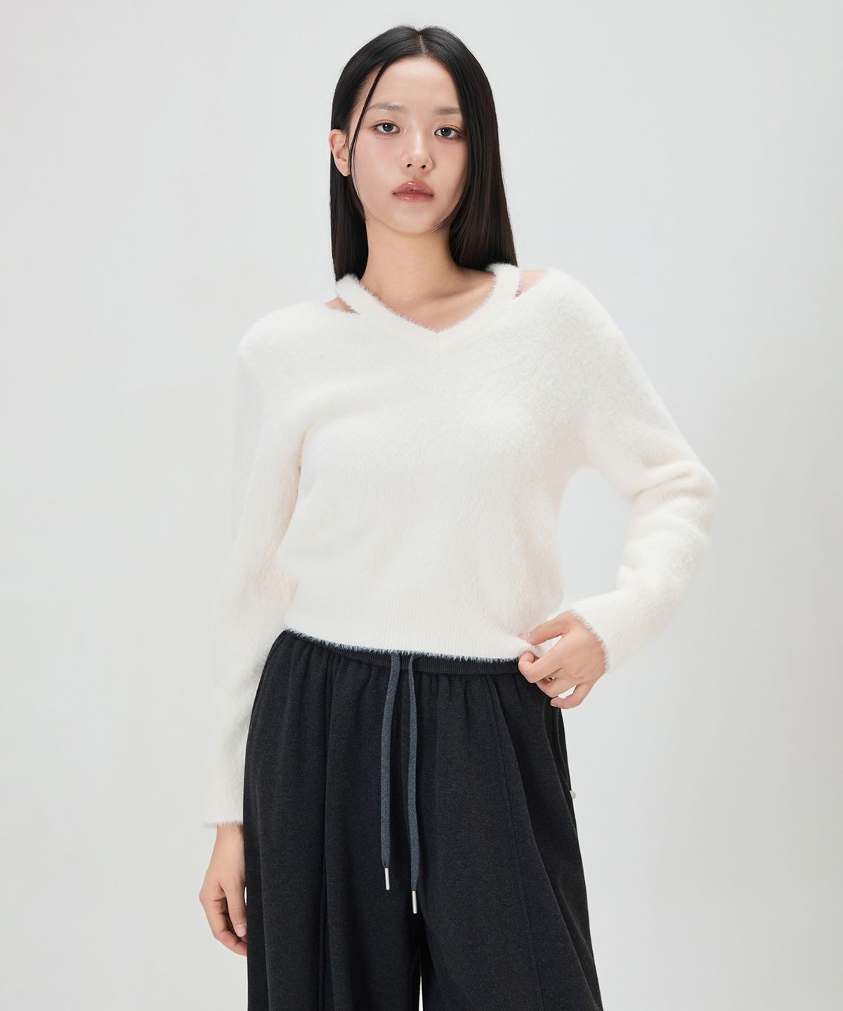 미쏘(MIXXO) 날개사 어깨트임 풀오버 RE KAF11QT_MIWKAG11QT