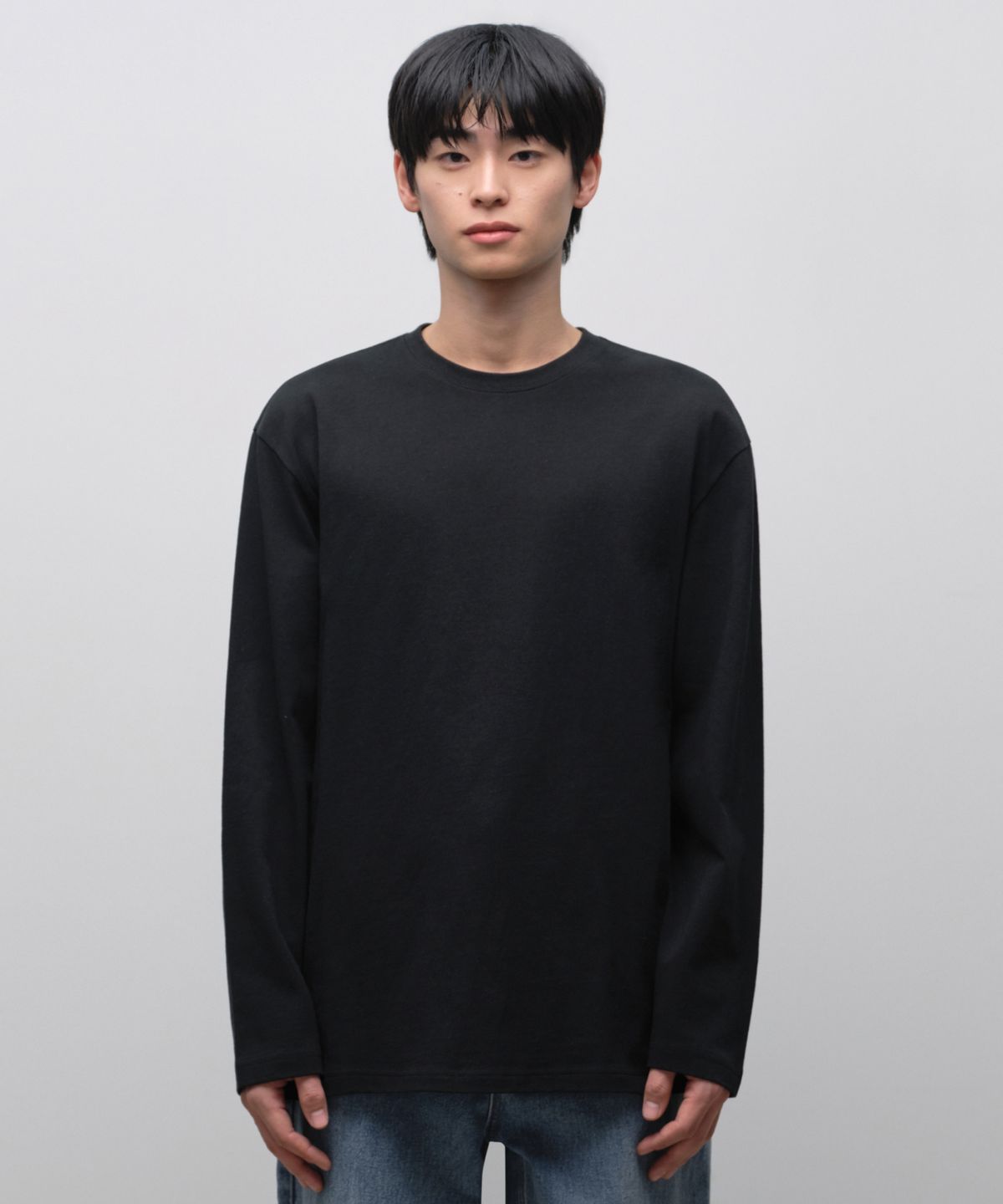 무신사 스탠다드(MUSINSA STANDARD) 릴렉스드 OE 크루 넥 긴소매 티셔츠 [블랙]