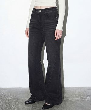 트위스트 부츠컷 데님팬츠 (흑청)