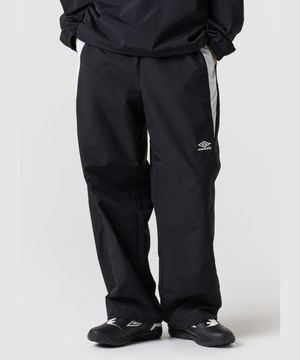 헤리티지 트랙 스트레이트 팬츠 블랙 UR121CPT15