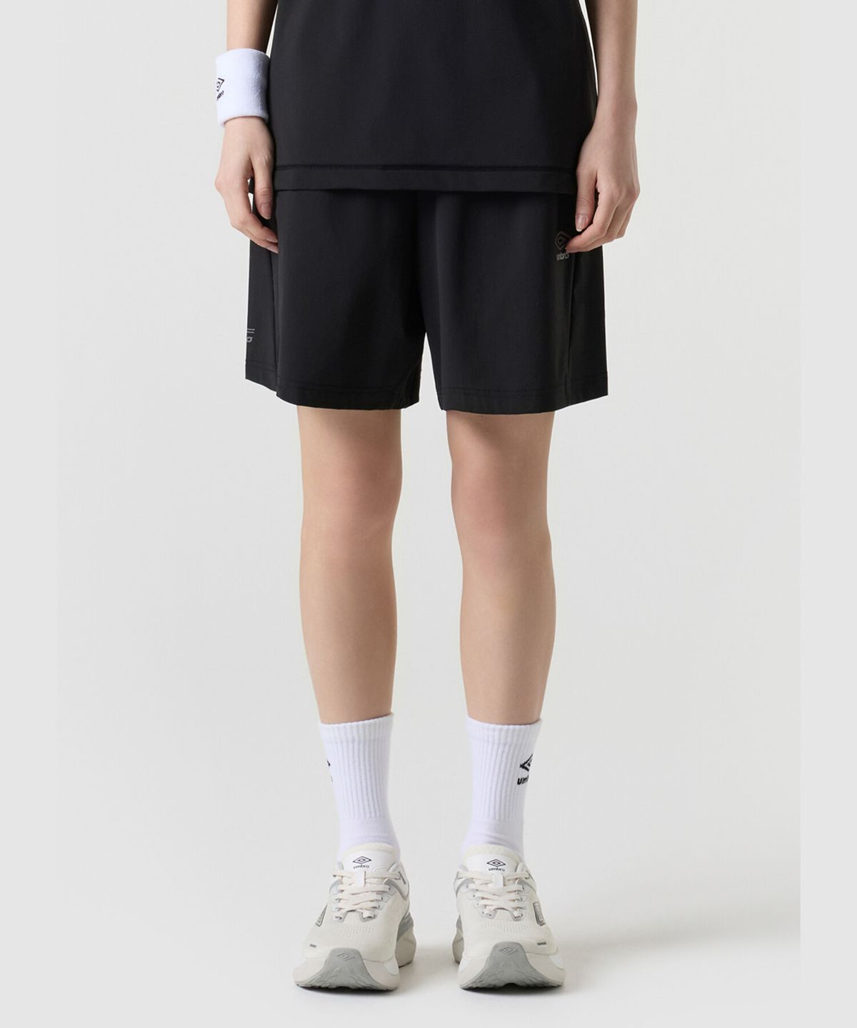 엄브로(UMBRO) [COOLING] 올라운드 쿨링 트리코트 4부 반바지 블랙 UR121SHP21
