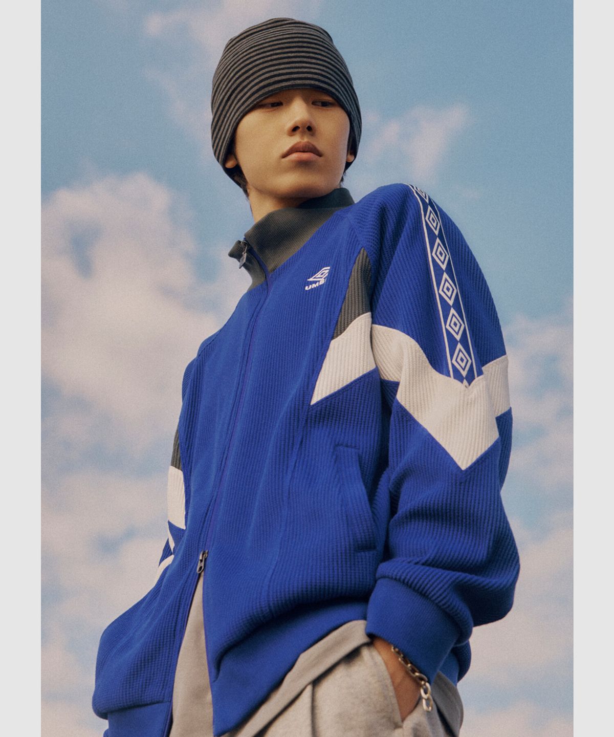 엄브로(UMBRO) 컬러블럭 와플 트랙 자켓 블루 UR124CFT11