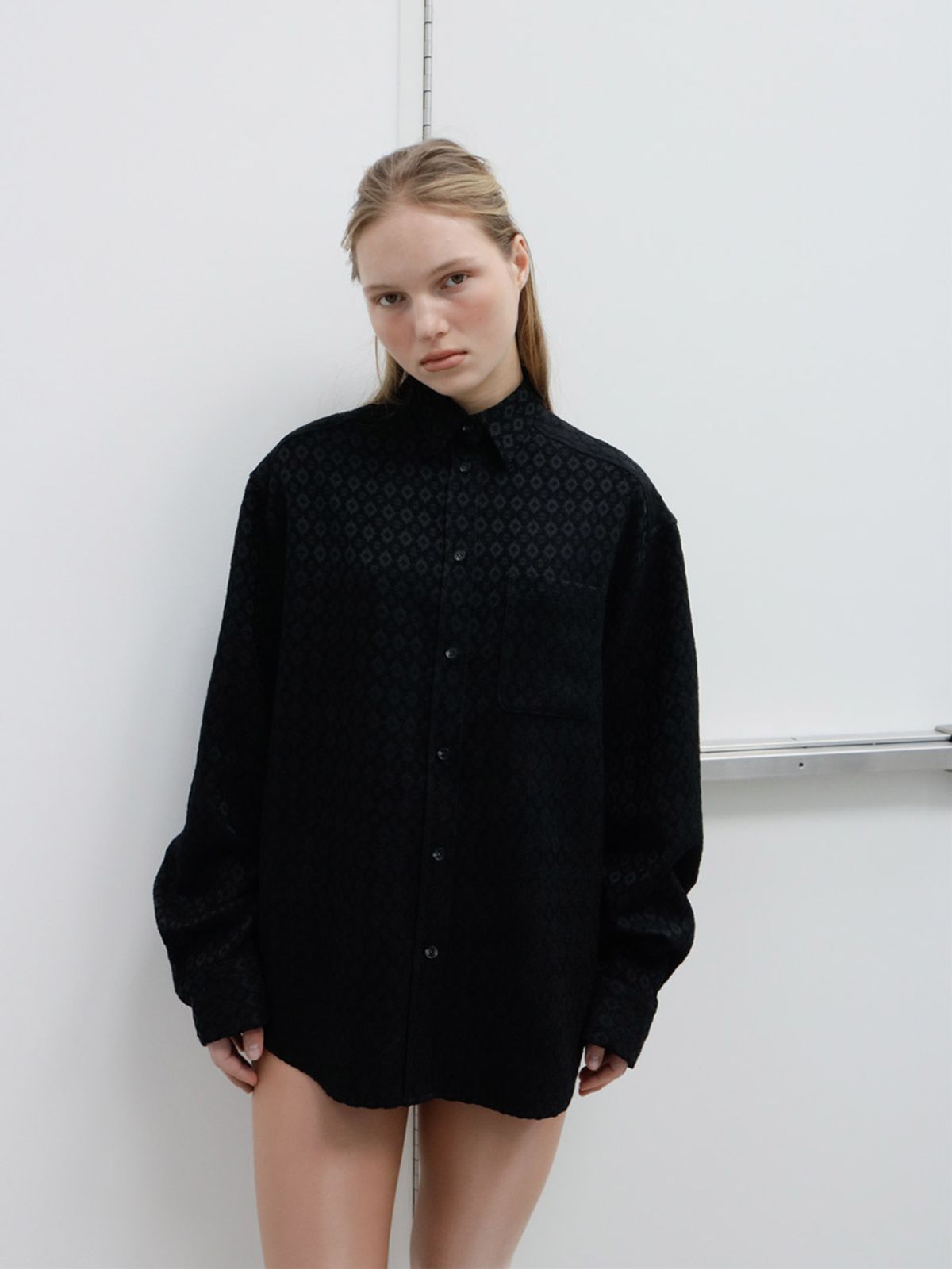 수수무(SUSUMU) BF SHIRT - black jacquard