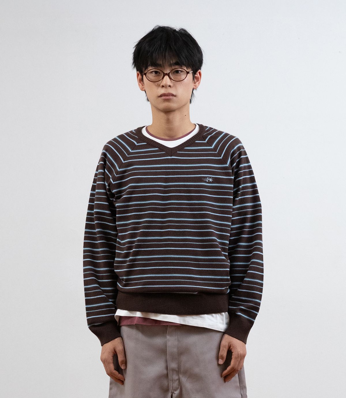 나이스고스트클럽(NICEGHOSTCLUB) MULTI STRIPE 3STAR V NECK KNIT_BROWN(NG2GSUM600A)