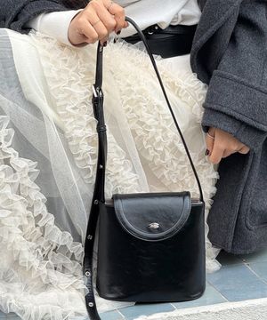 아델라 크로스백