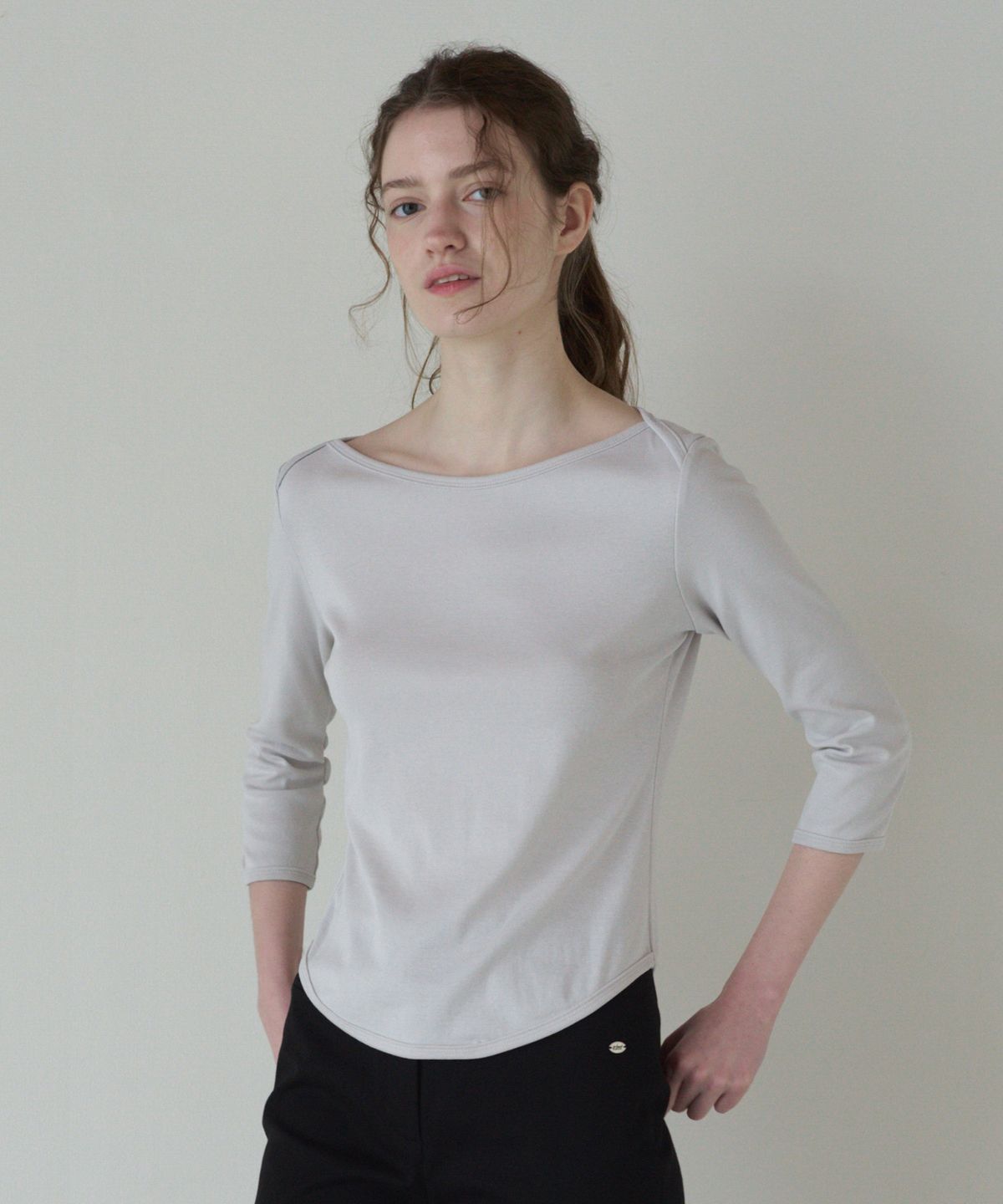 튜드먼트(TTUDEMENT) 50s EMBROIDERED 3/4 SLEEVE T-SHIRT_LIGHT GREY