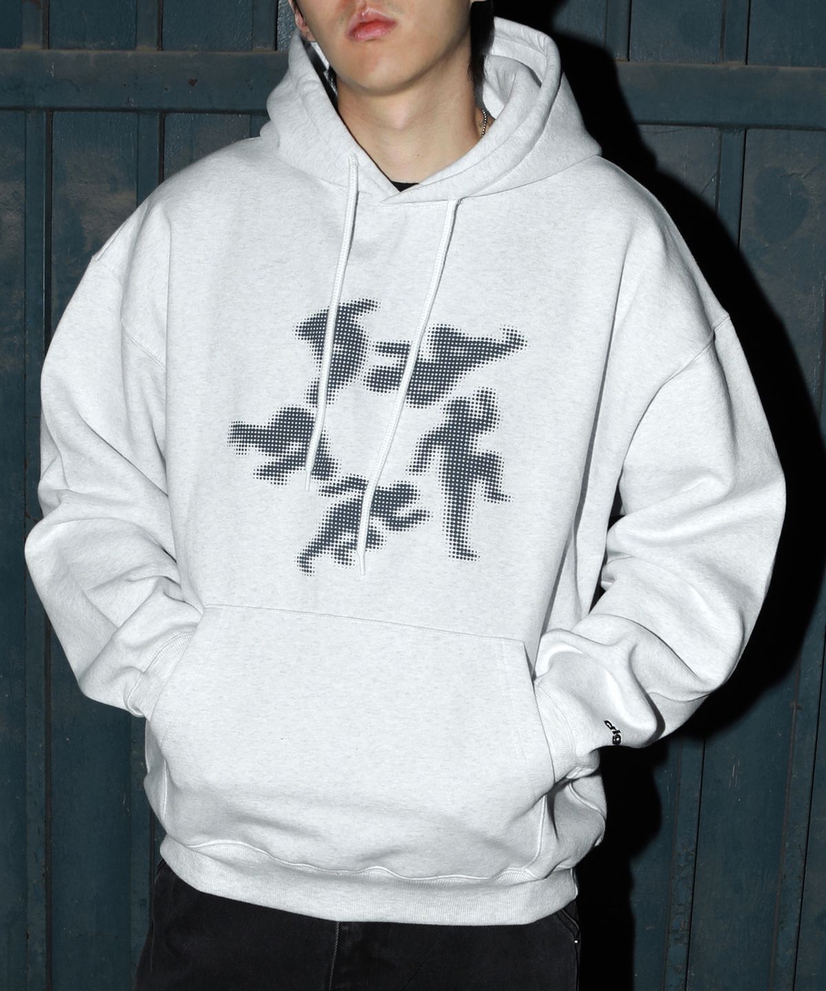 크리건(CRIGUN) DOT RUSH LOGO HOODIE WHITE MELANGE