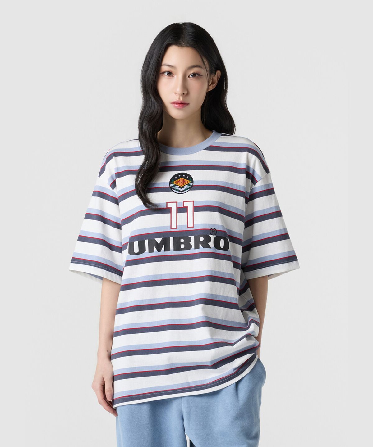엄브로(UMBRO) HBL 네오 브릿 스트라이프 반팔 티셔츠 아이보리 UR121CRS22