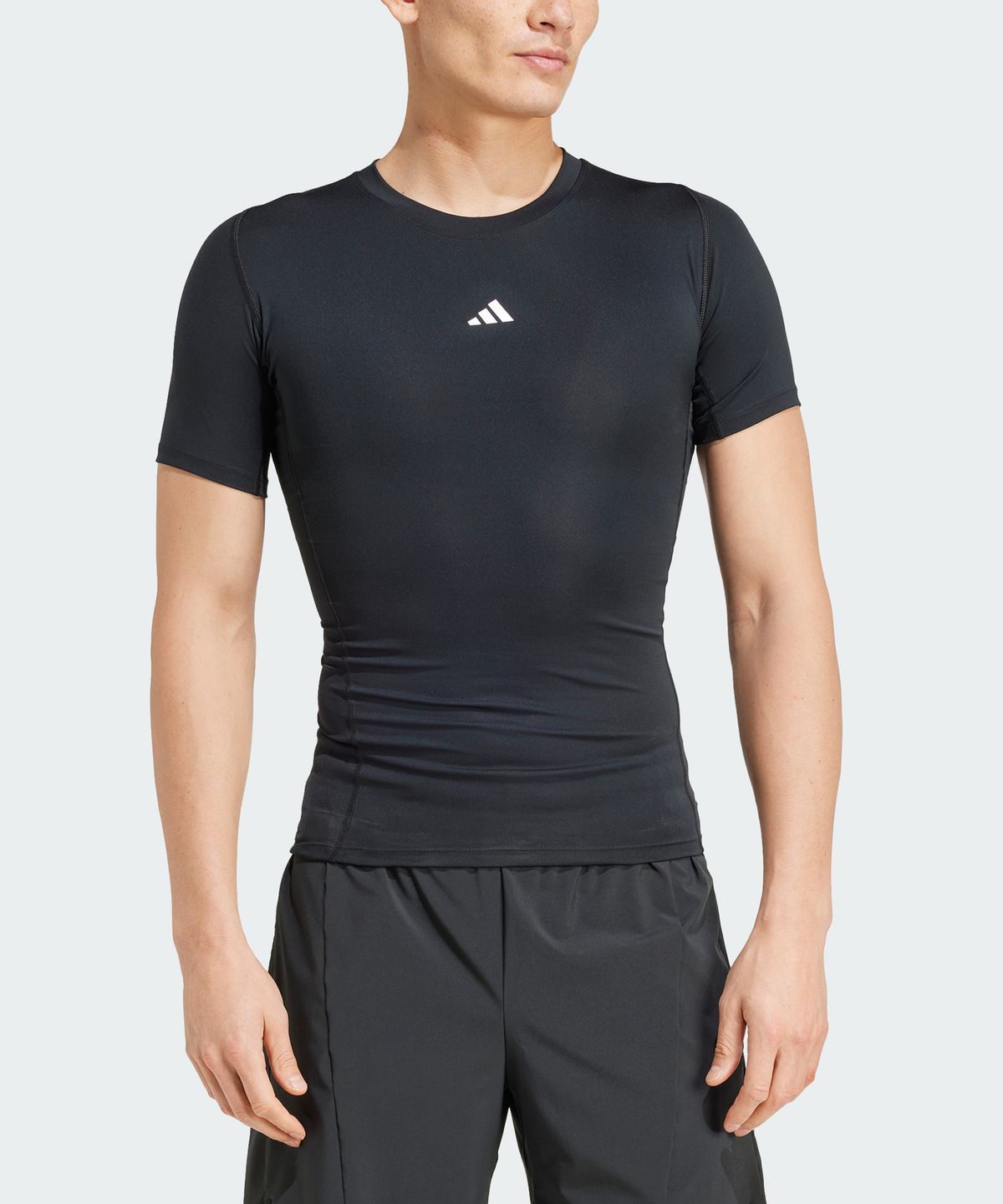 아디다스(ADIDAS) 테크핏 컴프레션 트레이닝 티 JE6698
