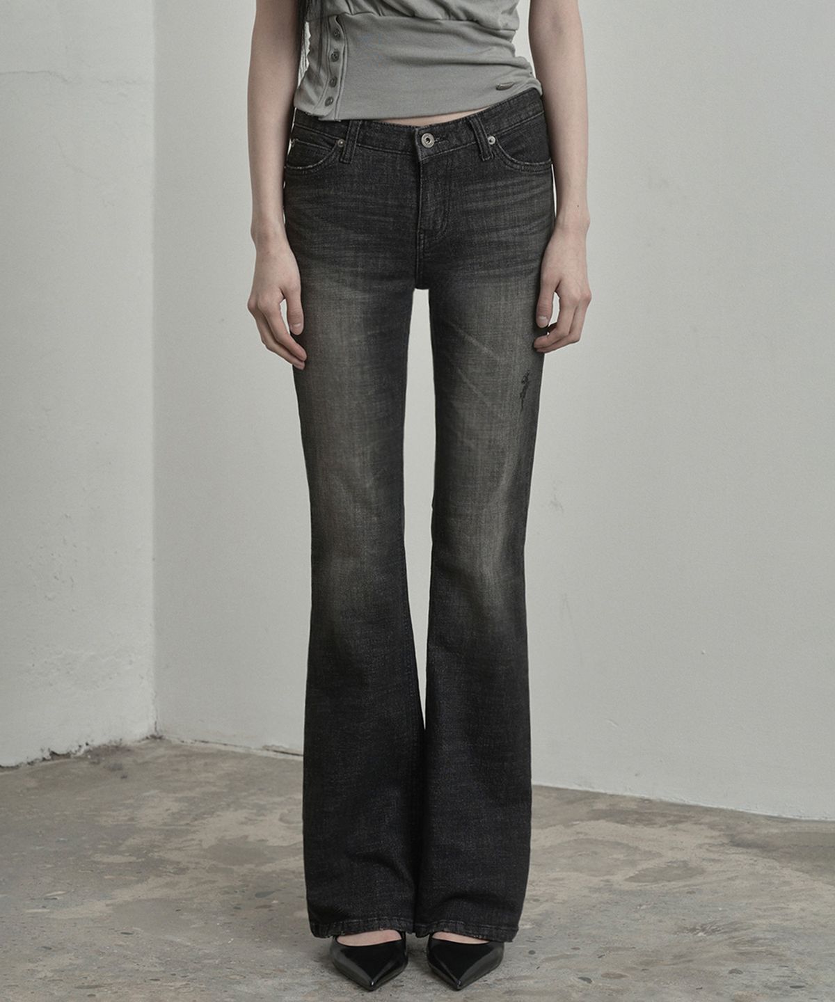 이네기(INEGI) Vintage Scratch Bootcut Jeans (black)