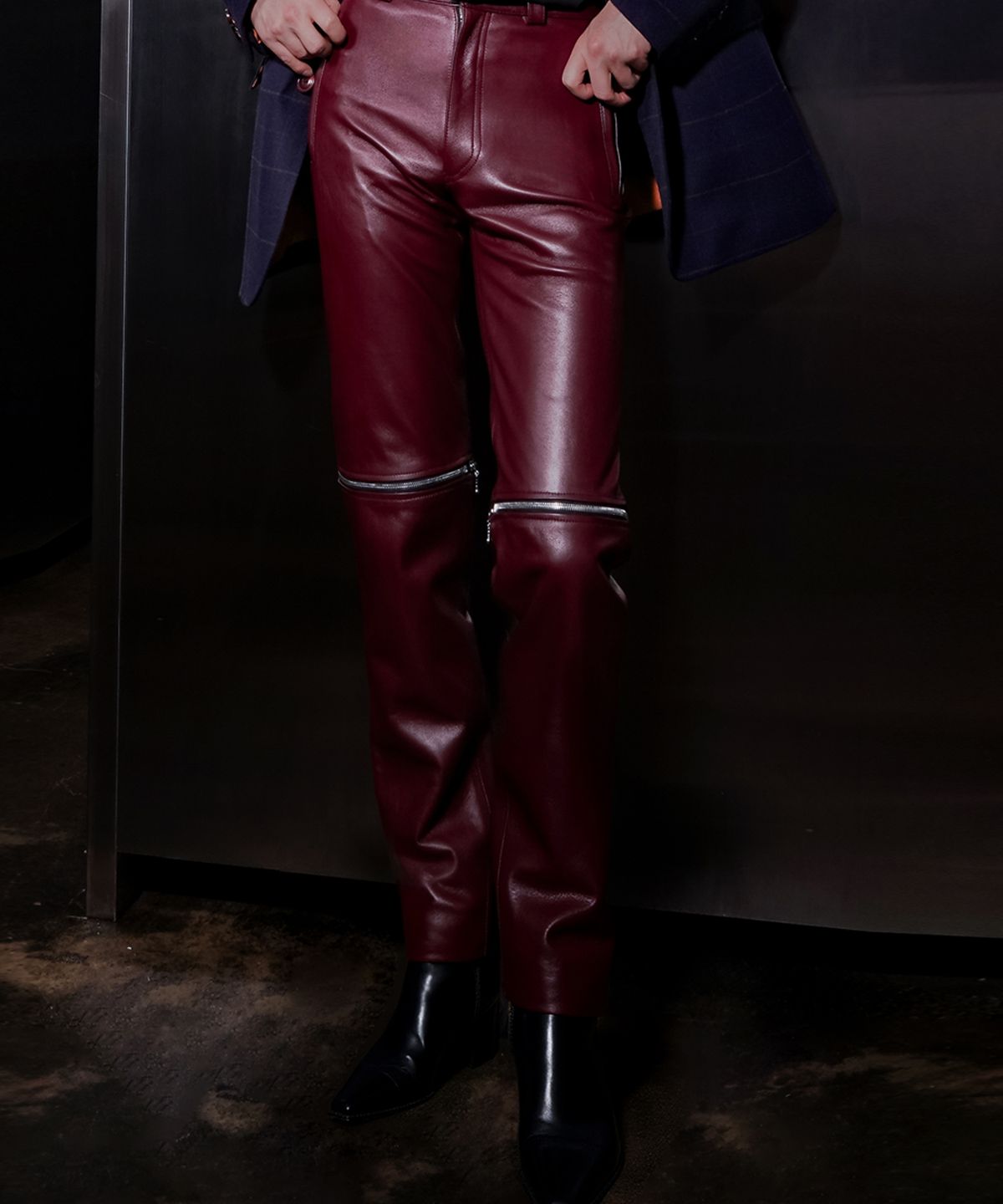 언티지(UNTAGE) 가죽 지퍼 슬림 트라우저[Burgundy(UNISEX)]_UTH-FP34