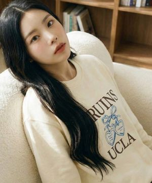 남녀공용 UCLA 하트 로고 스웻셔츠[IVORY](UBRLTA6)