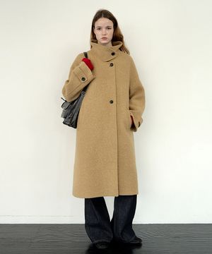Pure alpaca coat