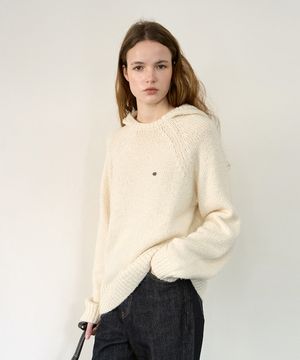 Wool rounded hoodie knit