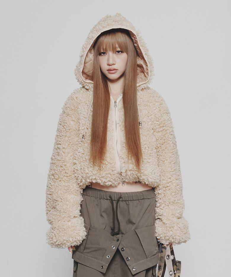 FAUX FUR HOOD JACKET IN BEIGE