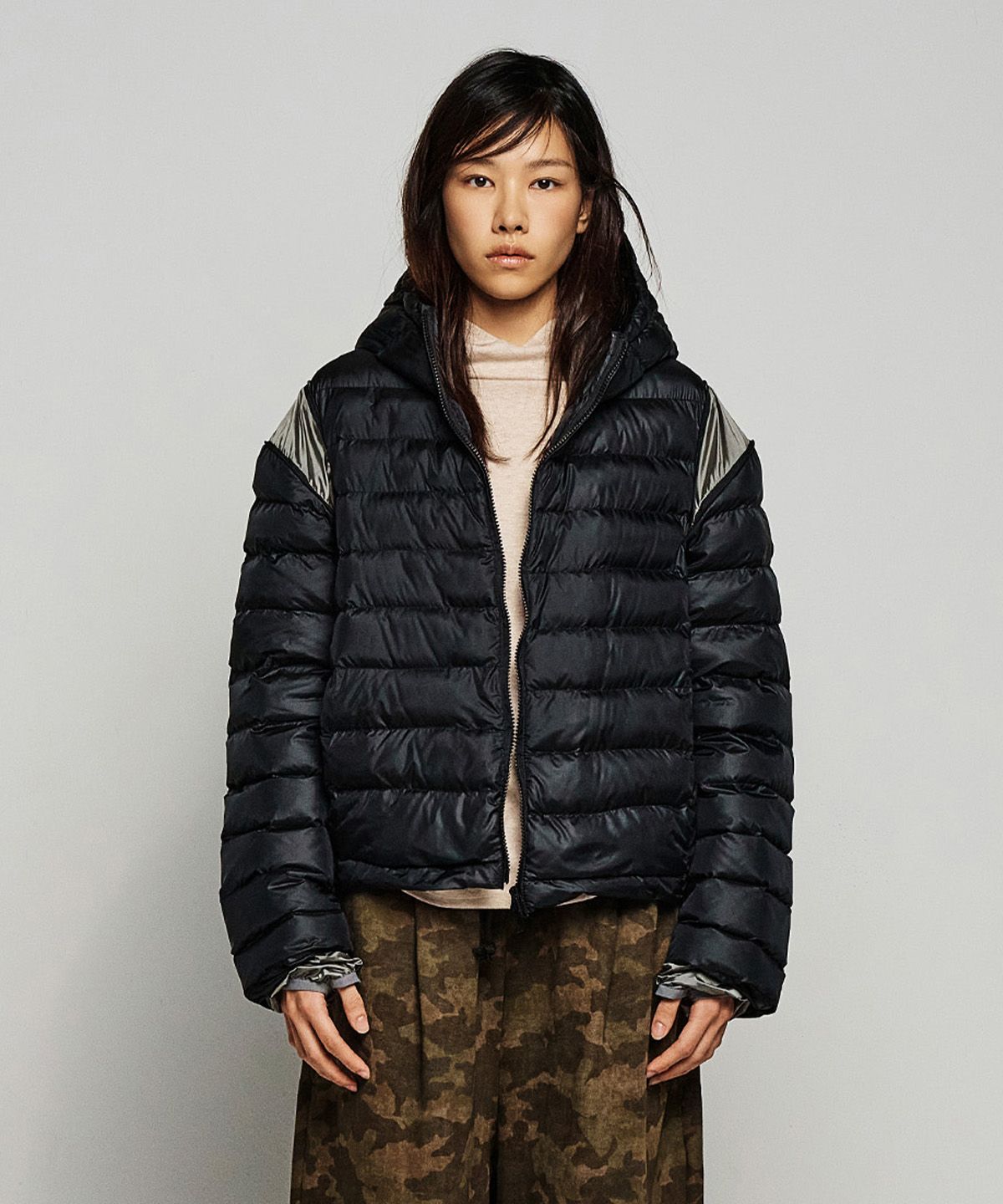 다이닛(DEINET) POINT WELLON HOODED JACKET IN BLACK