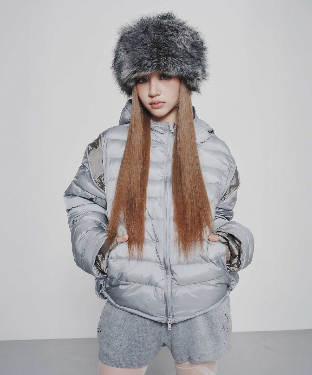 다이닛(DEINET) POINT WELLON HOODED JACKET IN SILVER