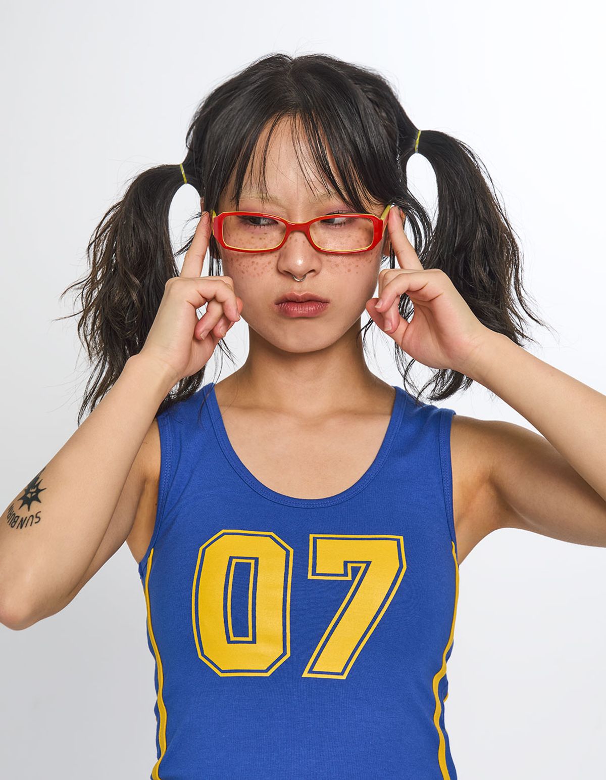 쥐쥐유(GGU) NO.7 TRACK SLEEVELESS
