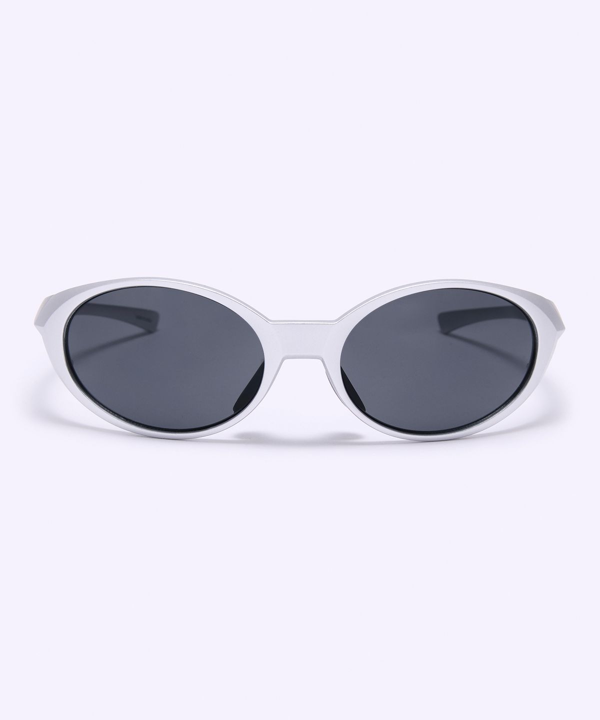 알로아이웨어(ALO EYEWEAR) [Essential] AL3504 1111 에센셜 플리커 선글라스 실버