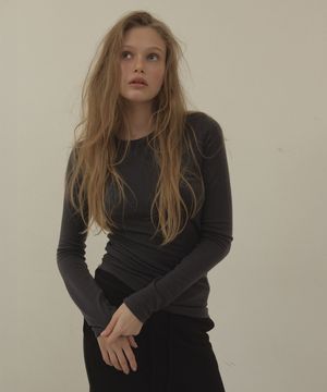 WOOL ROUND SPAN UNBALANCE LONG SLEEVE T SHIRT (CHARCOAL)