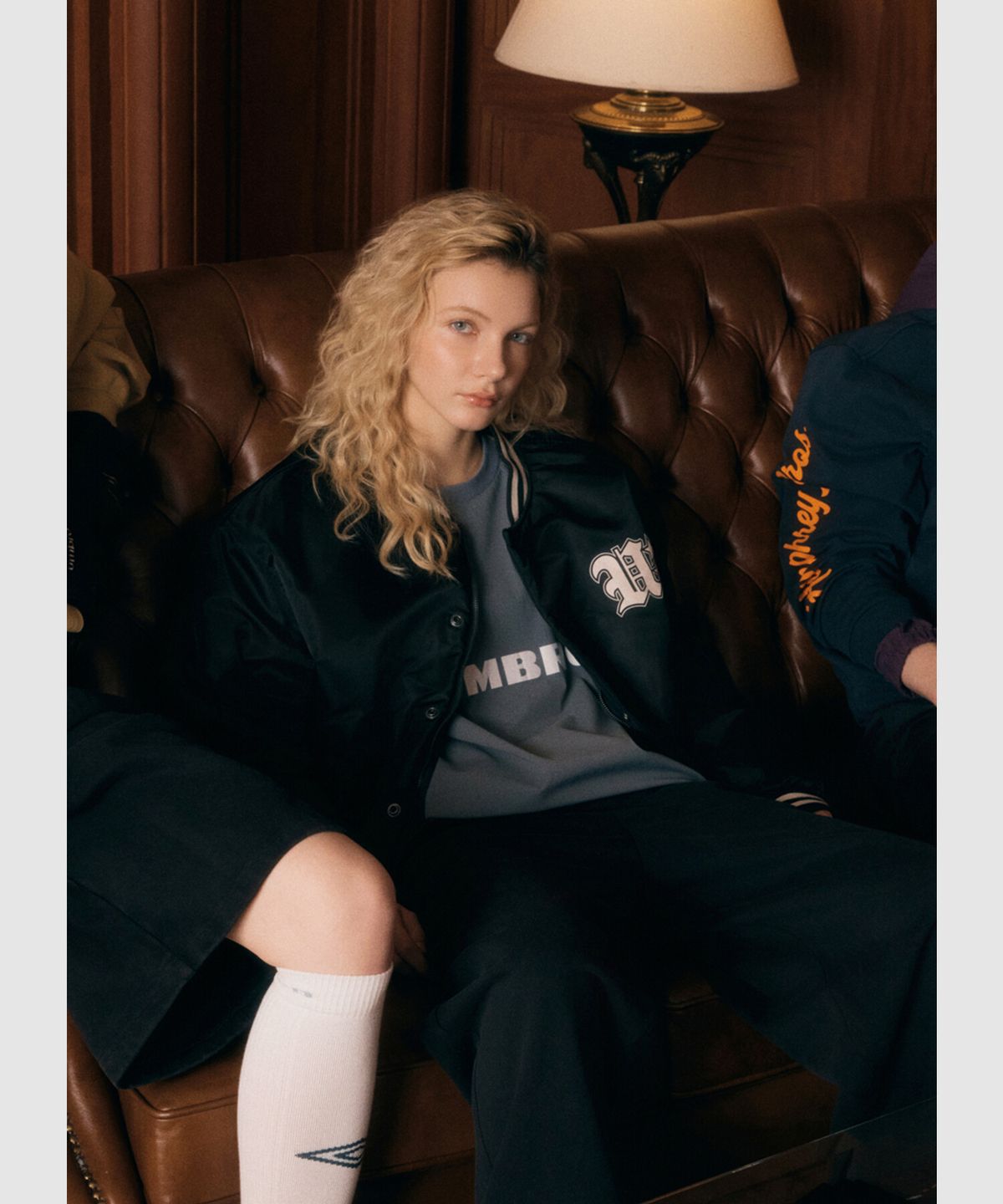 엄브로(UMBRO) 리버시블 봄버 패딩 자켓 블랙 UR124CPJ21