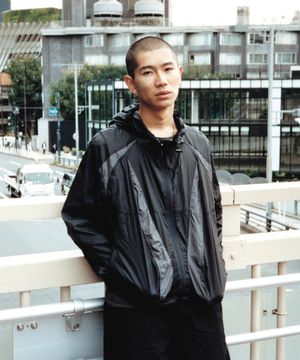 LIGHT SLASH JACKET - BLACK