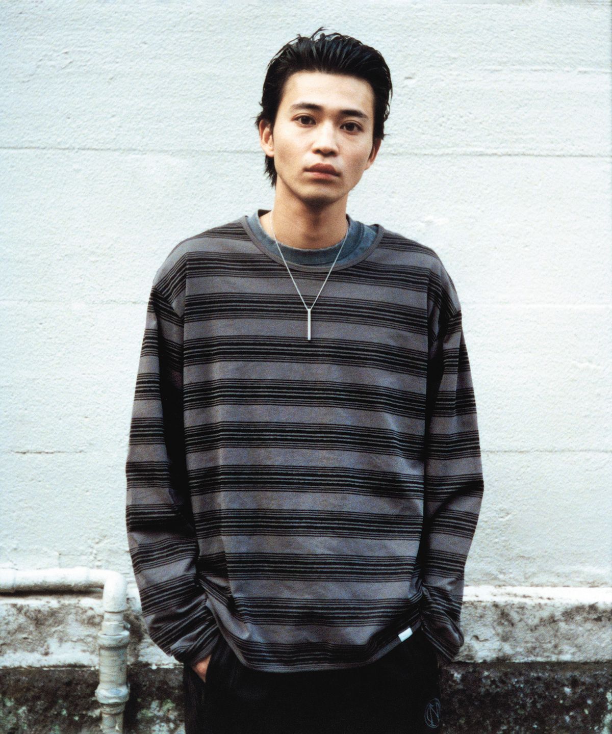 노매뉴얼(NOMANUAL) PAINTED STRIPE LONG SLEEVE TEE - BLACK