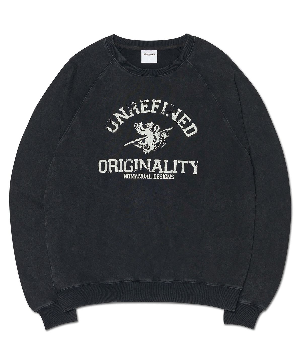 노매뉴얼(NOMANUAL) UNREFINED EMBLEM RAGLAN SWEATSHIRT - WASHED BLACK