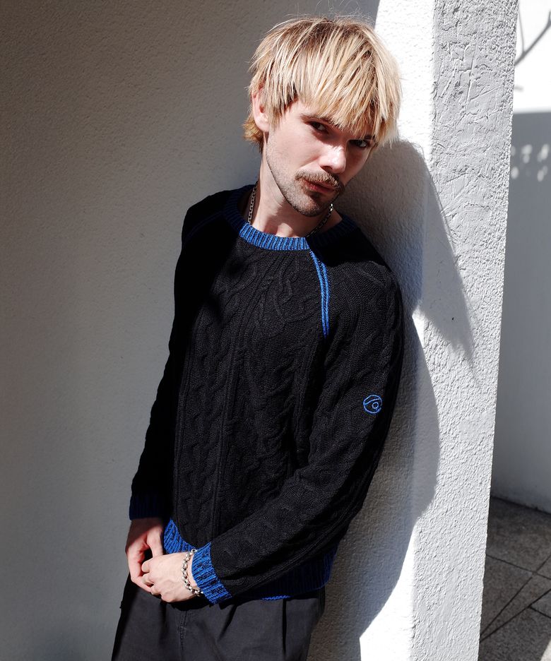 EMBROIDERY LOGO SWEATER BLACK/BLUE
