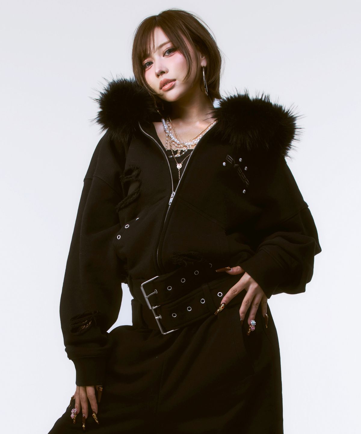 이와이이알(EYEER) Belted Fur Hoodie Zip-up - Black
