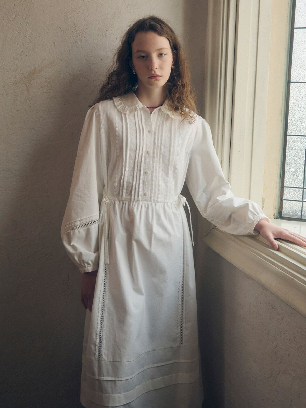뮈뮈에르(MUEMUER) Lace Pintuck Cotton Dress MU2599OP905M