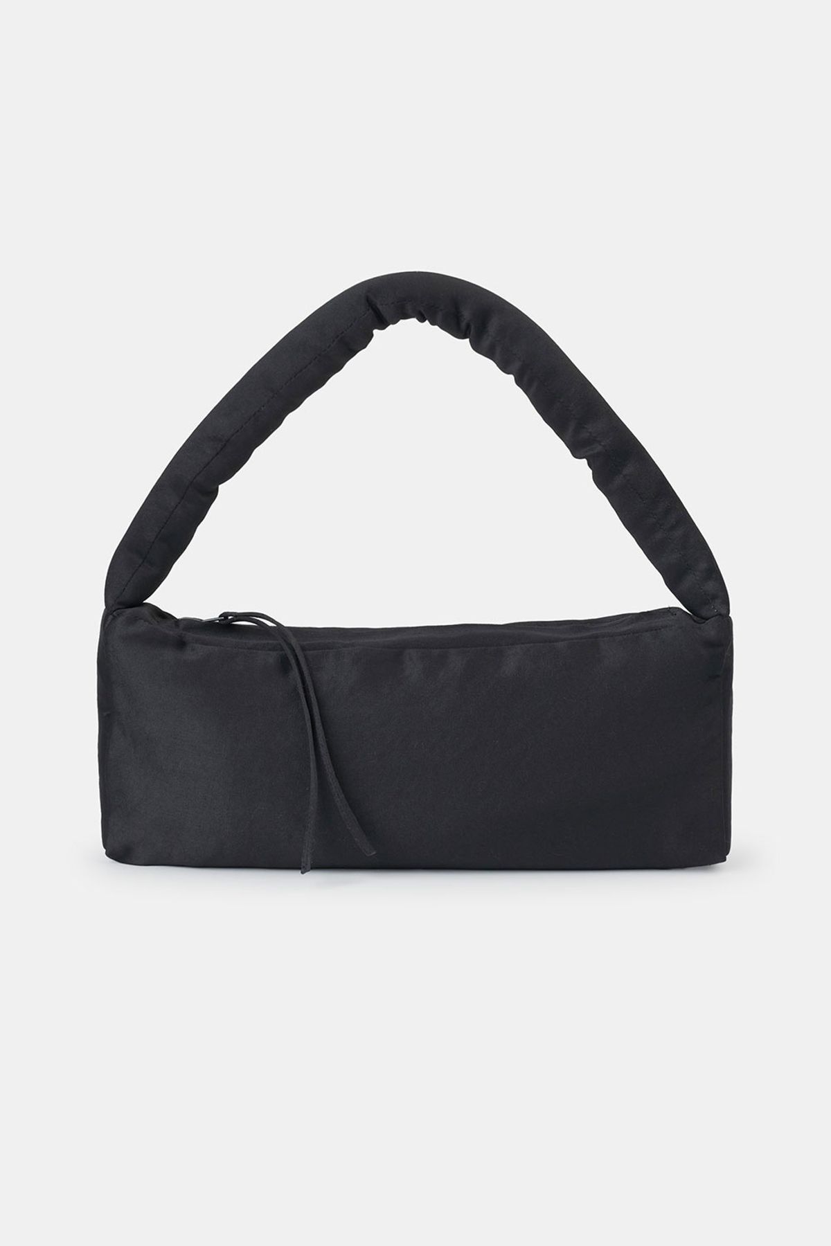 더라이(THERYE) Padded Square Bag(Black)